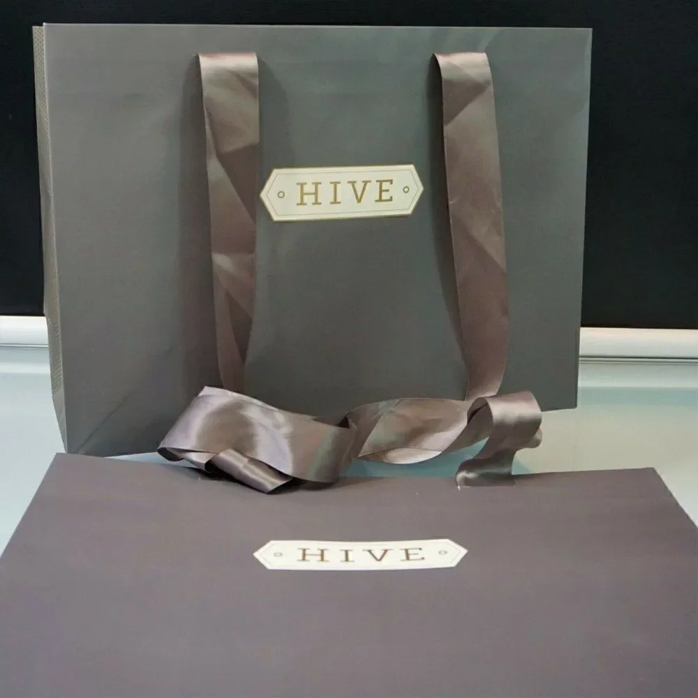 Hive Boutique Store West Palm Beach Florida Totes 2 Paper Gift Bags Rope Handle